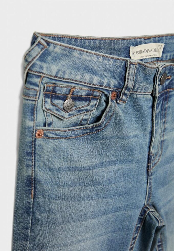 D04 Jeans Flared a vita bassa