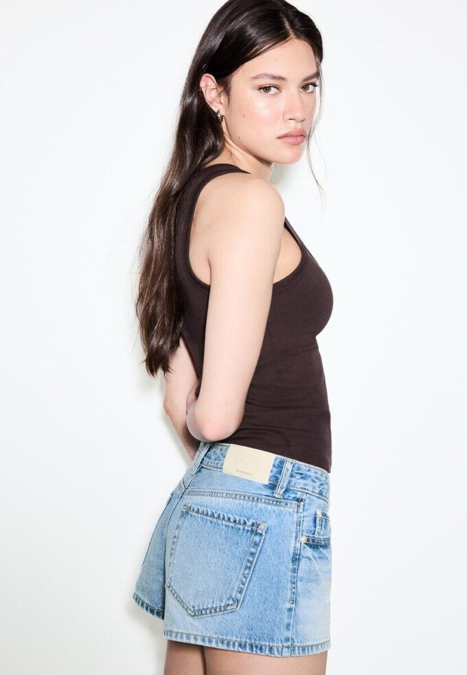 D79 Pantaloncini a vita bassa