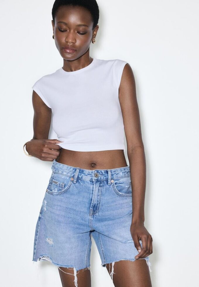 D93 Pantaloncini in denim a vita alta