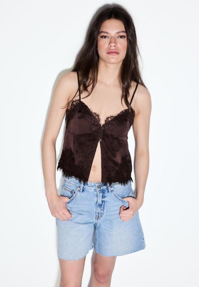 D93 Pantaloncini in denim a vita alta