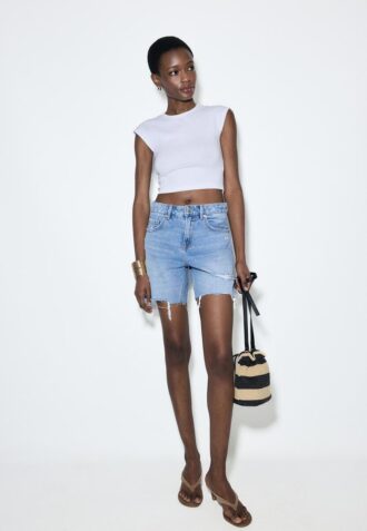 D93 Pantaloncini in denim a vita alta