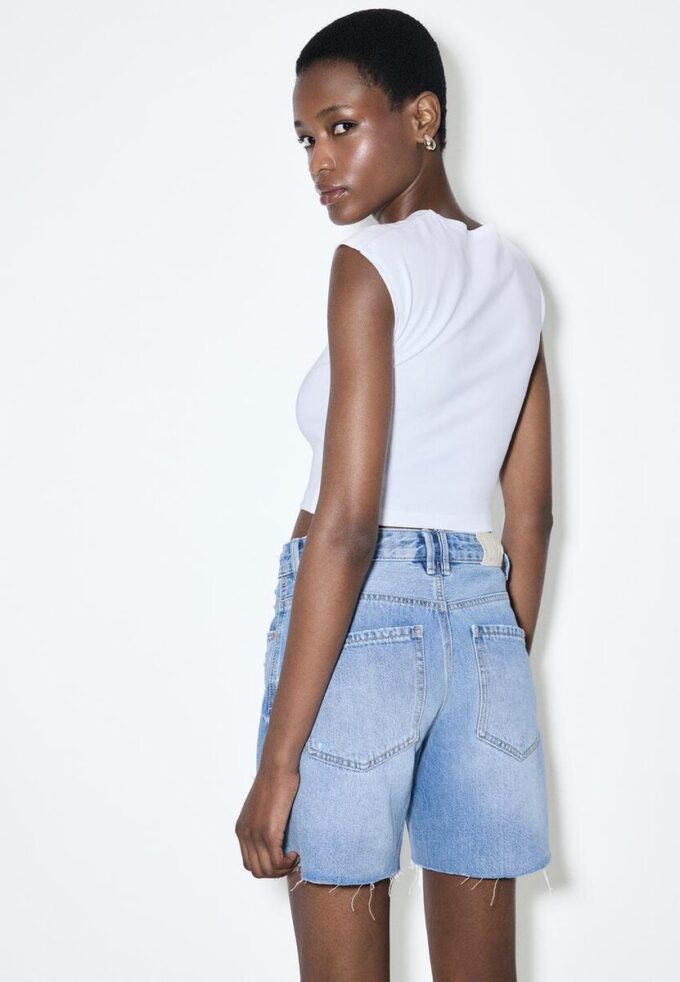 D93 Pantaloncini in denim a vita alta