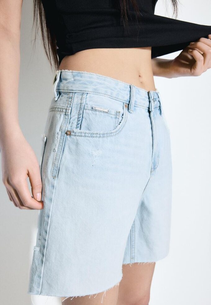 D93 Pantaloncini in denim a vita alta