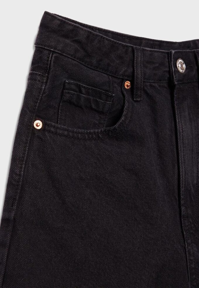 D93 Pantaloncini in denim a vita alta