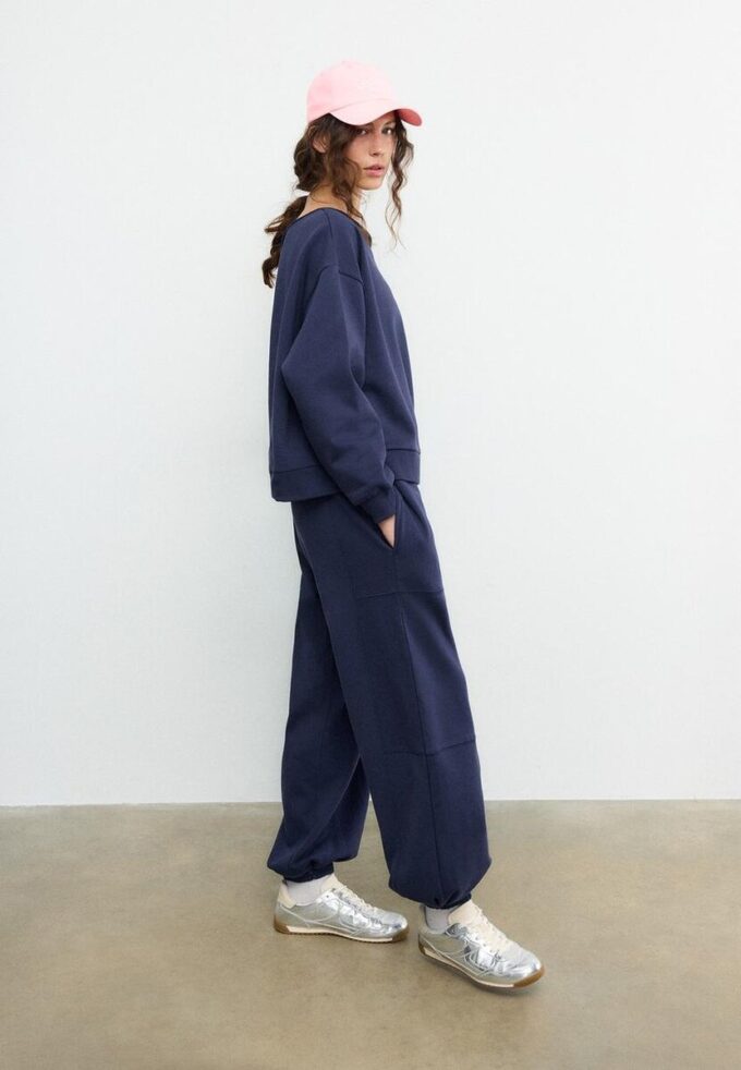 Felpa basic con spalle scoperte