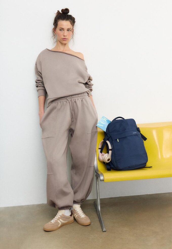 Felpa basic con spalle scoperte