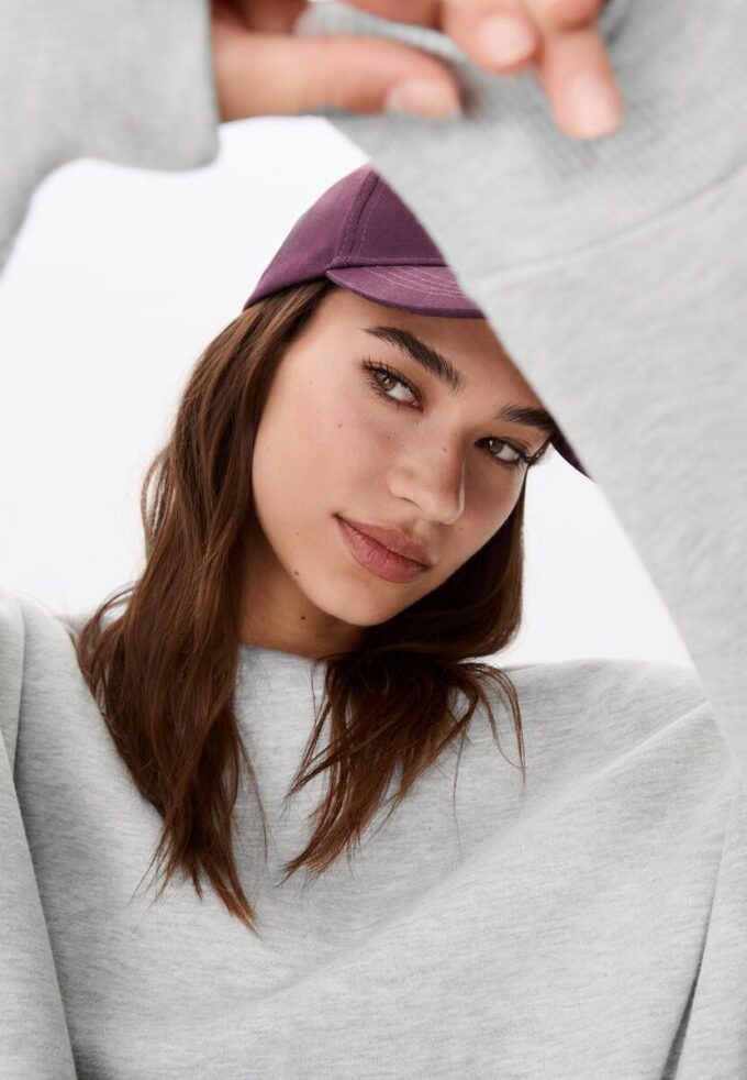 Felpa basic con spalle scoperte Felpa basic con spalle scoperte