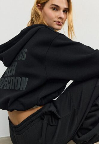 Felpa bomber con cappuccio stampata