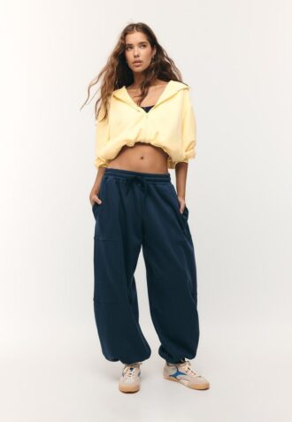 Felpa bomber con cappuccio stampata