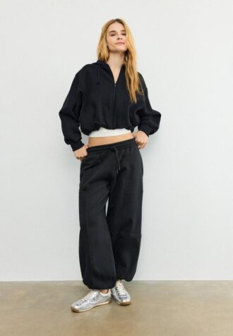 Felpa bomber con cappuccio stampata