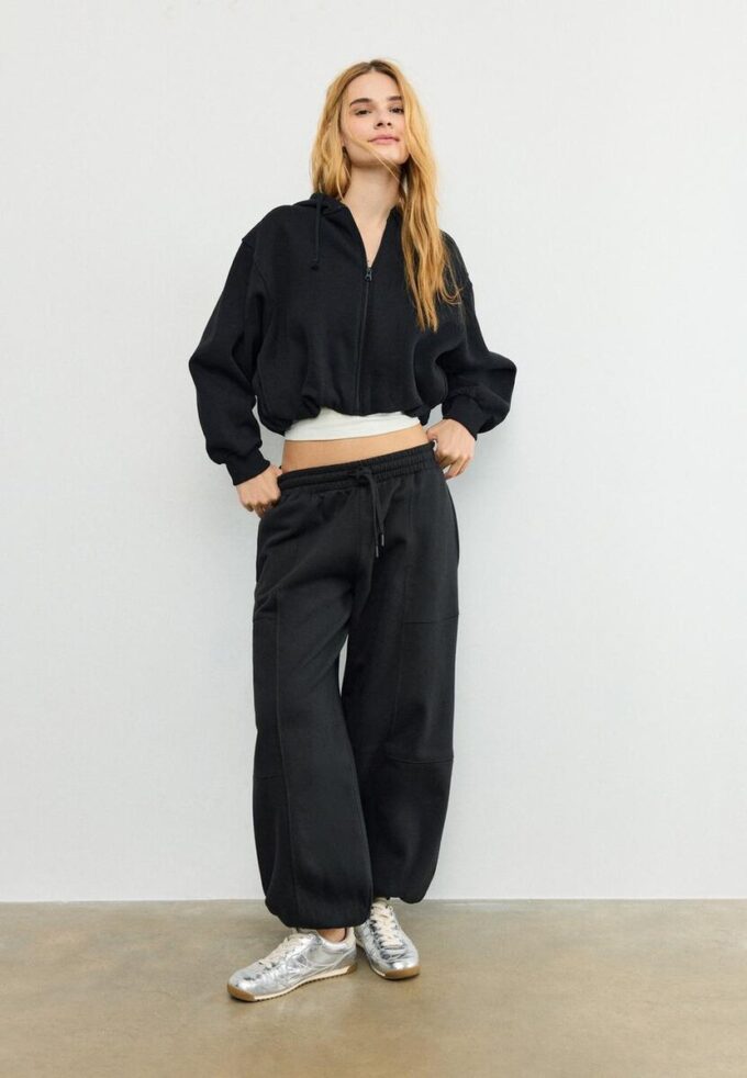 Felpa bomber con cappuccio stampata Felpa bomber con cappuccio stampata