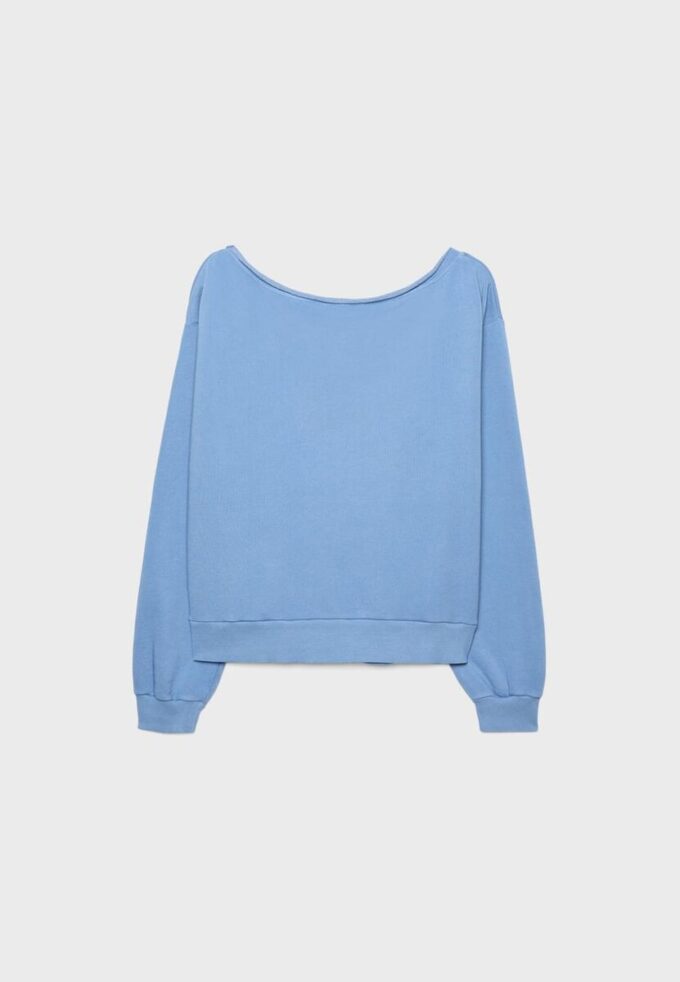 Felpa con collo a barchetta e ali in strass Felpa con collo a barchetta e ali in strass