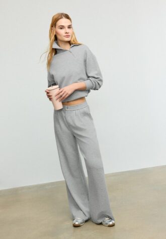 Felpa Soft Touch con zip laterale Felpa Soft Touch con zip laterale