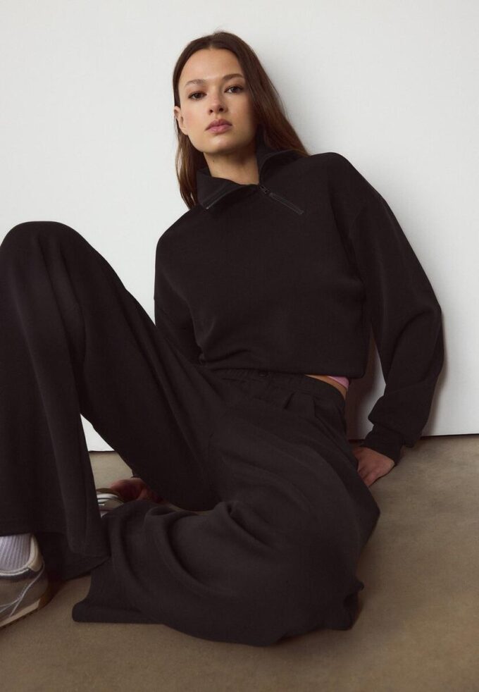 Felpa Soft Touch con zip laterale