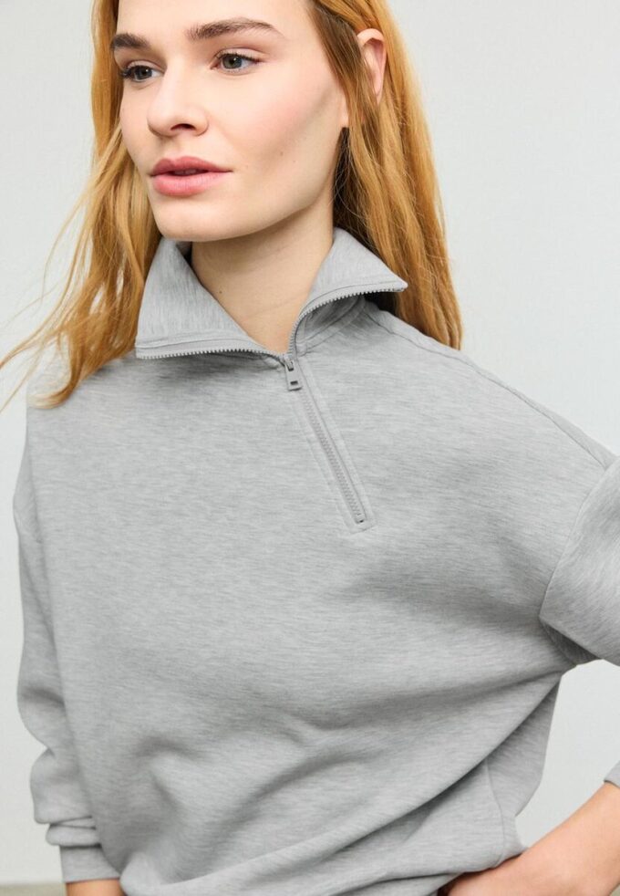 Felpa Soft Touch con zip laterale