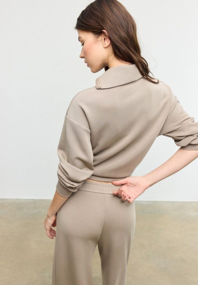 Felpa Soft Touch con zip laterale