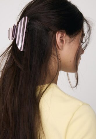 Fibbia in pelliccia a righe