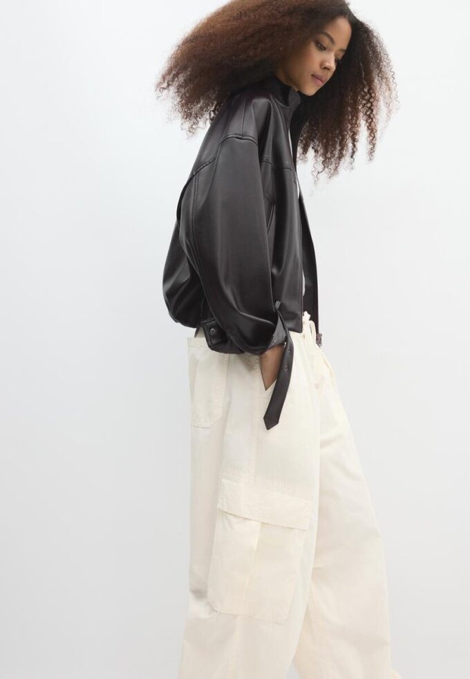Giacca a palloncino effetto pelle con cintura