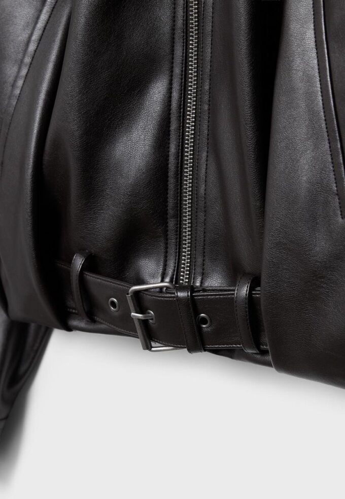 Giacca a palloncino effetto pelle con cintura