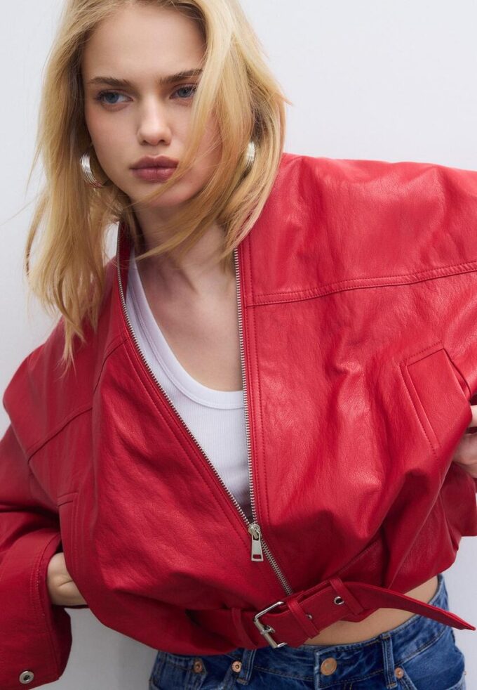 Giacca a palloncino effetto pelle con dettaglio cintura