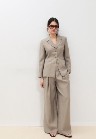 Giacca aderente a 3 bottoni