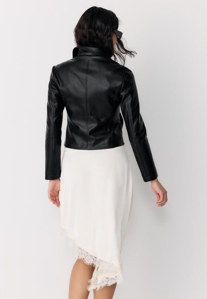 Giacca aderente effetto pelle Giacca aderente effetto pelle