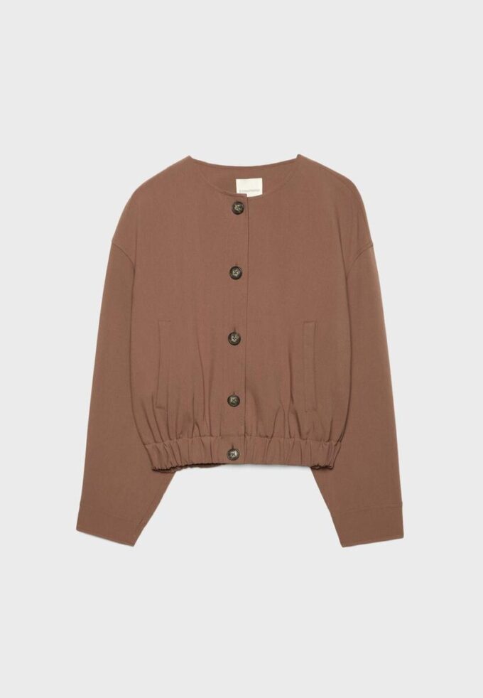 Giacca con collo rotondo e maniche a sbuffo