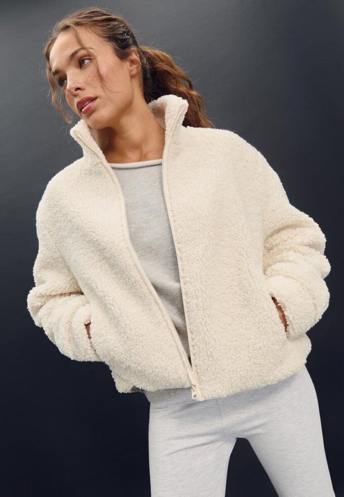 Giacca con zip foderata in finta pelle di montone Giacca con zip foderata in finta pelle di montone