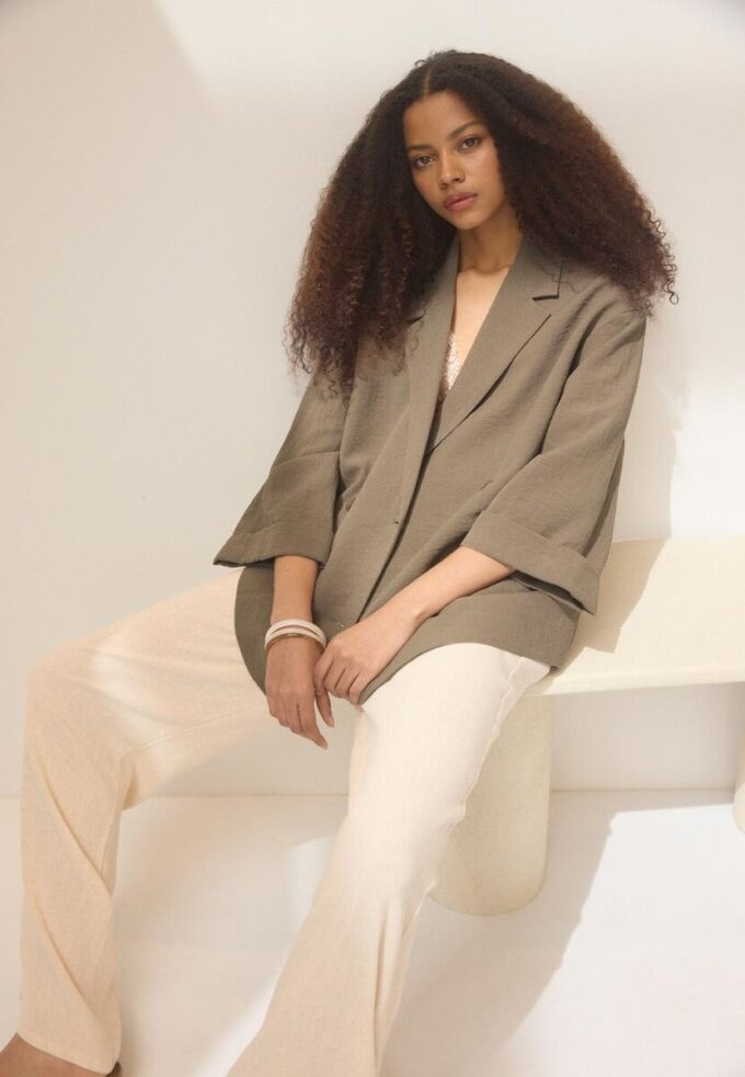 Giacca doppiopetto fluida Giacca doppiopetto fluida