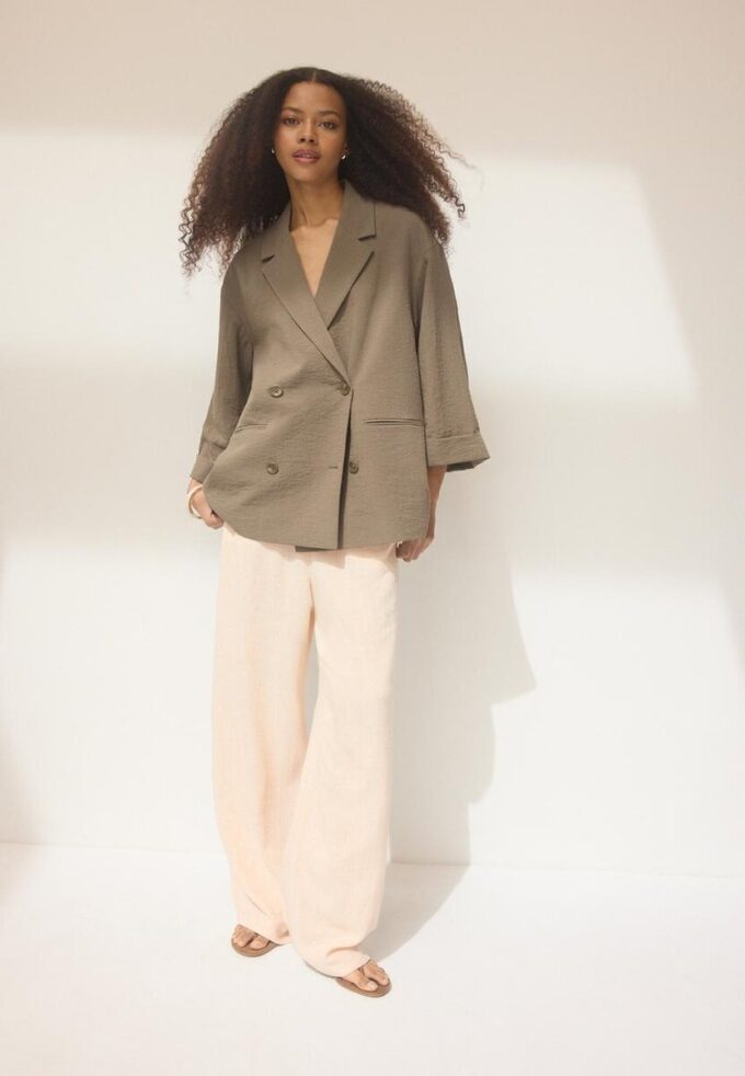 Giacca doppiopetto fluida Giacca doppiopetto fluida