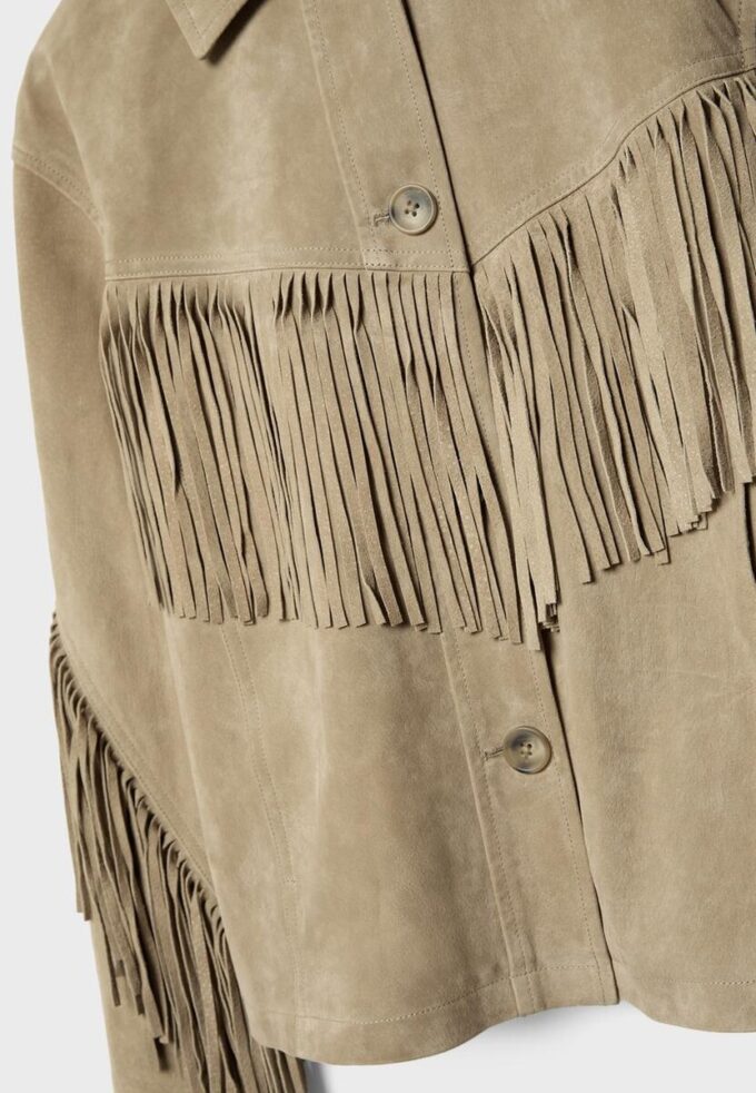 Giacca in pelle con frange Giacca in pelle con frange