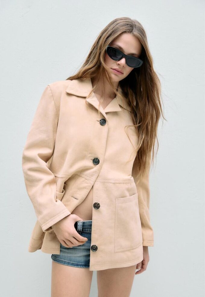 Giacca in pelle con tasche Giacca in pelle con tasche