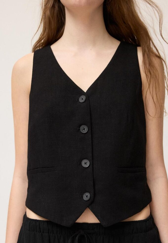 Gilet abbottonato effetto lino