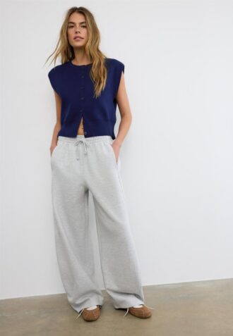 Gilet in maglia con spalline imbottite