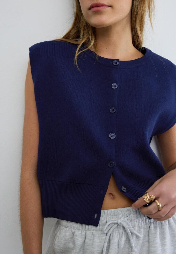 Gilet in maglia con spalline imbottite Gilet in maglia con spalline imbottite