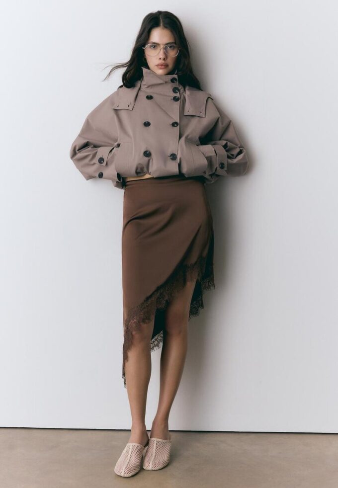 Gonna asimmetrica in raso