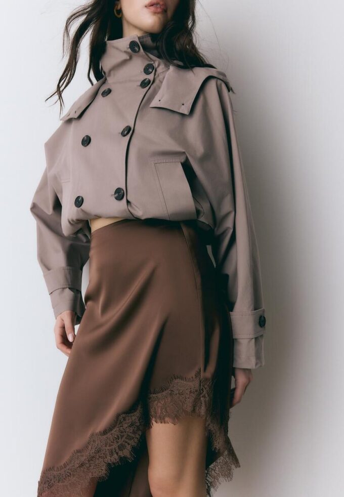 Gonna asimmetrica in raso