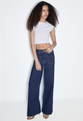 Jeans a gamba dritta con tasche