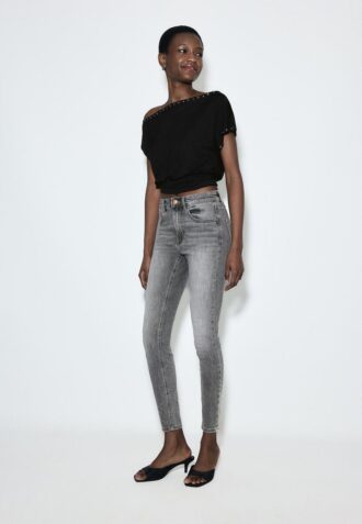 Jeans skinny a vita regolare D07