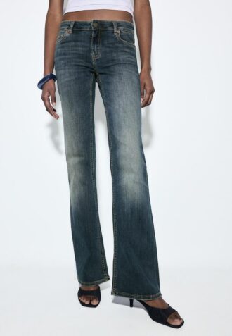 Jeans slim fit a zampa D67