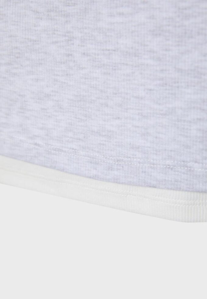 Maglietta a doppio strato Maglietta a doppio strato