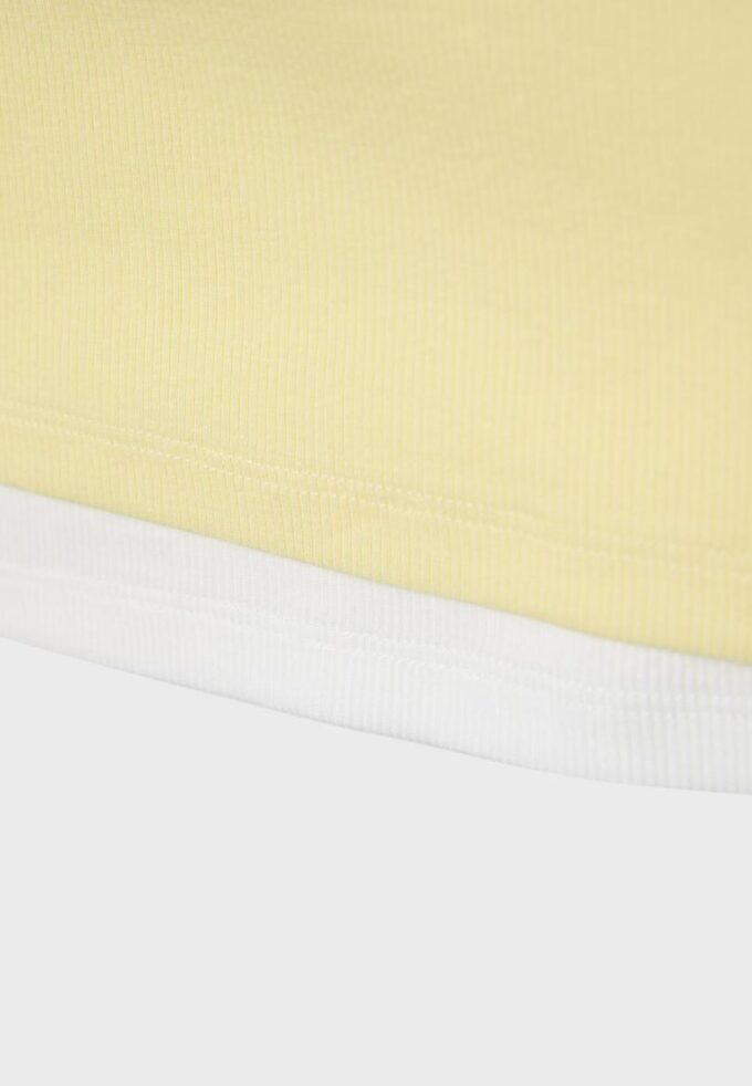 Maglietta a doppio strato Maglietta a doppio strato