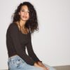 Maglietta a maniche lunghe con scollo all’americana