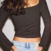 Maglietta a maniche lunghe con scollo all’americana