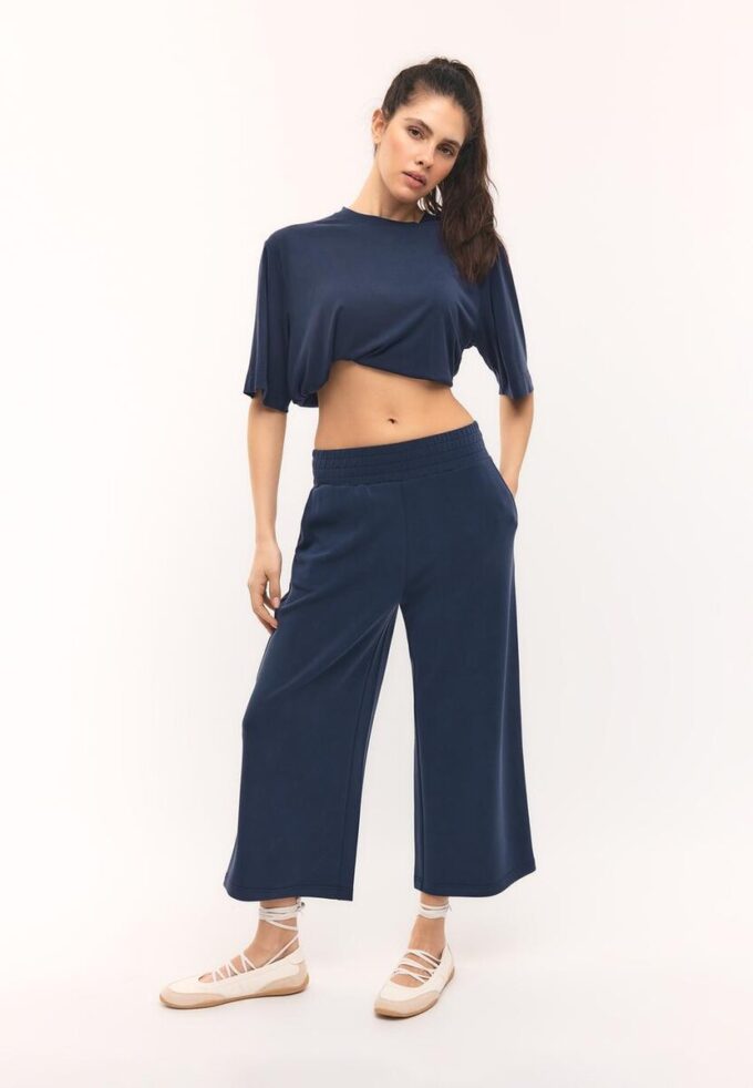 Maglione a collo alto Oversize Soft Touch morbido al tatto Maglione a collo alto Oversize Soft Touch morbido al tatto