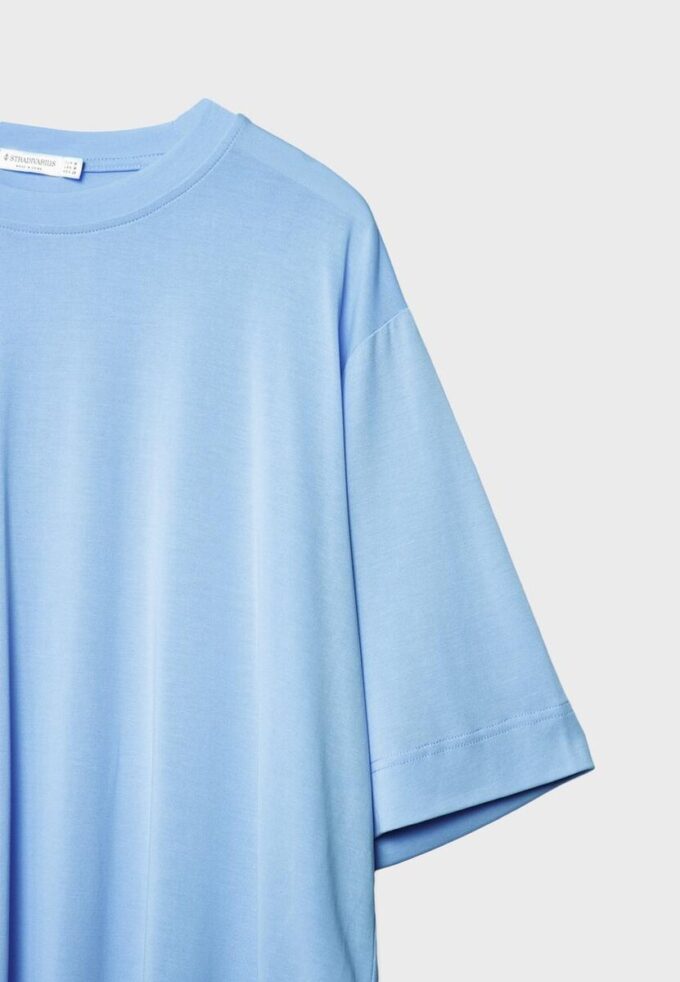 Maglione a collo alto Oversize Soft Touch morbido al tatto Maglione a collo alto Oversize Soft Touch morbido al tatto