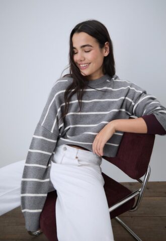 Maglione corto a righe