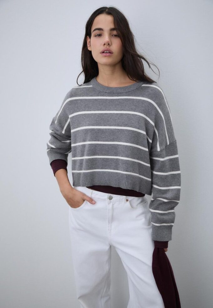 Maglione corto a righe