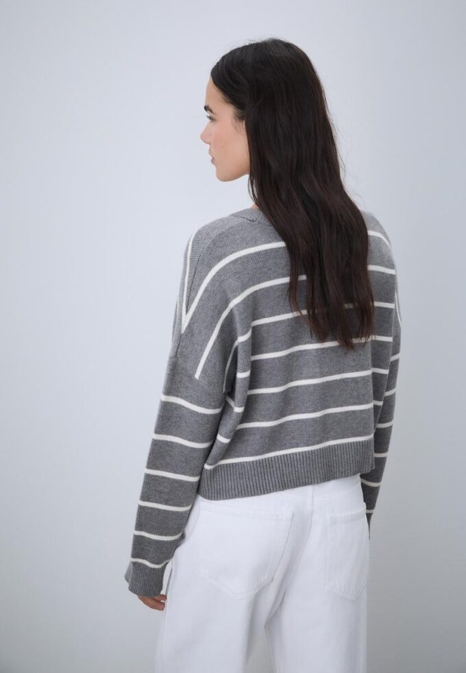 Maglione corto a righe