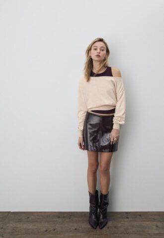 Maglione in maglia asimmetrico